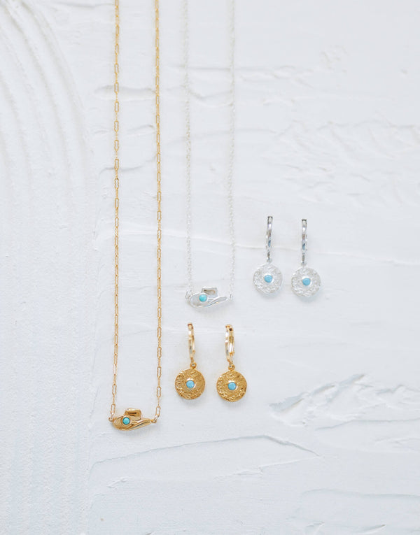 Wyatt earring: Gold