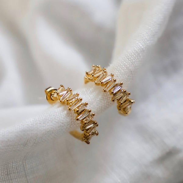 TAPERED BAGUETTE CZ HOOPS: Gold