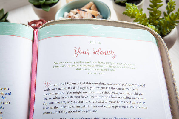 Strength for Today for Teen Girls (Daily Devotional)