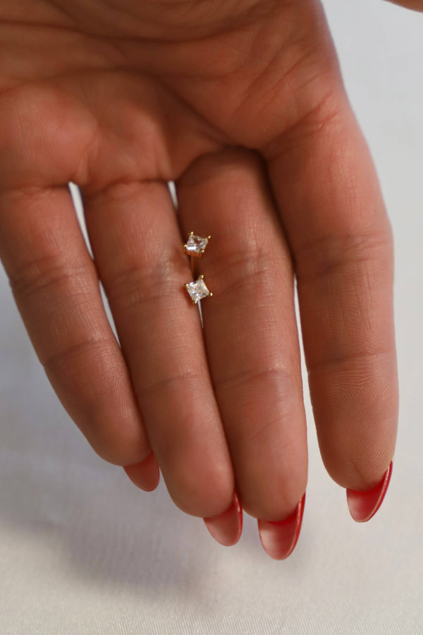 SQUARE CZ STUD: GOLD