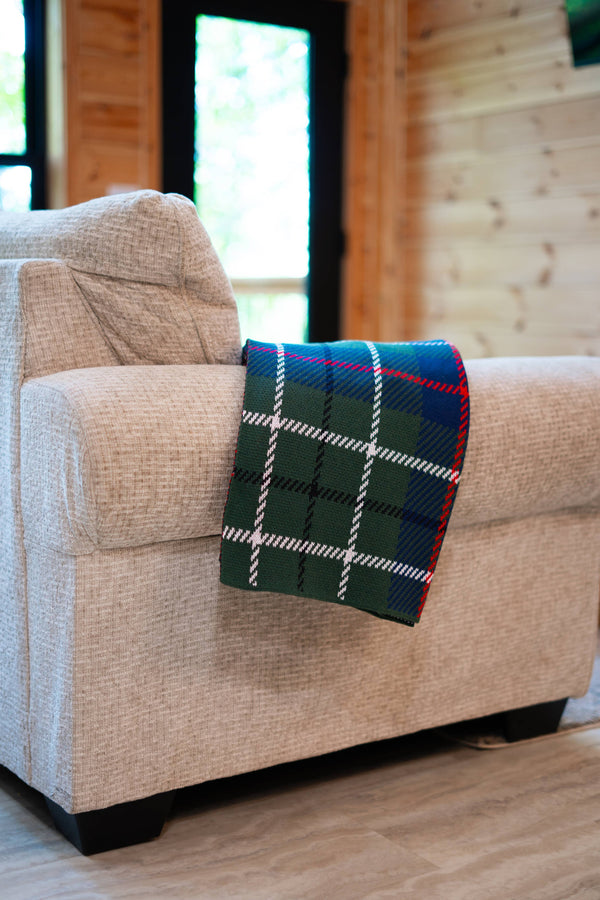 Duncan Throw - Christmas Plaid/Scottish/Scotland Blanket: Red/green/white / Standard: 50x60
