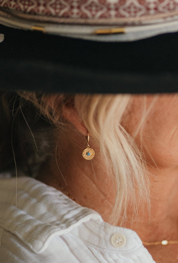 Wyatt earring: Gold