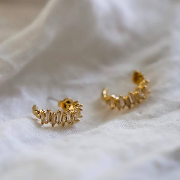 TAPERED BAGUETTE CZ HOOPS: Gold