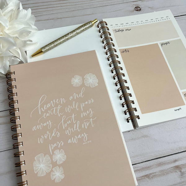 Bible study notebook | Bible journal | Christian notebook: Pink