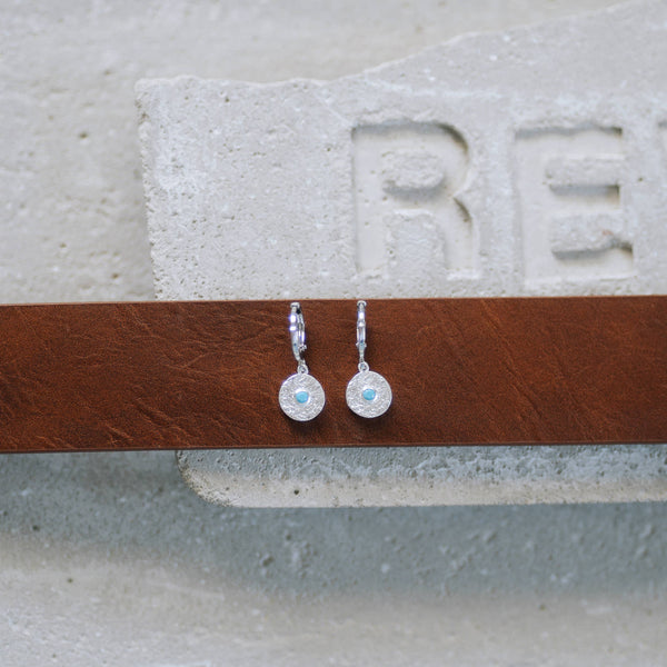 Wyatt earring: Gold