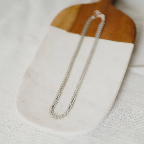 Laurel Necklace : Satin Rhodium Plated (silver)