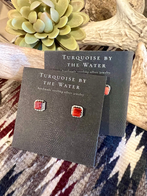 Square Studs - Spiney Oyster Red