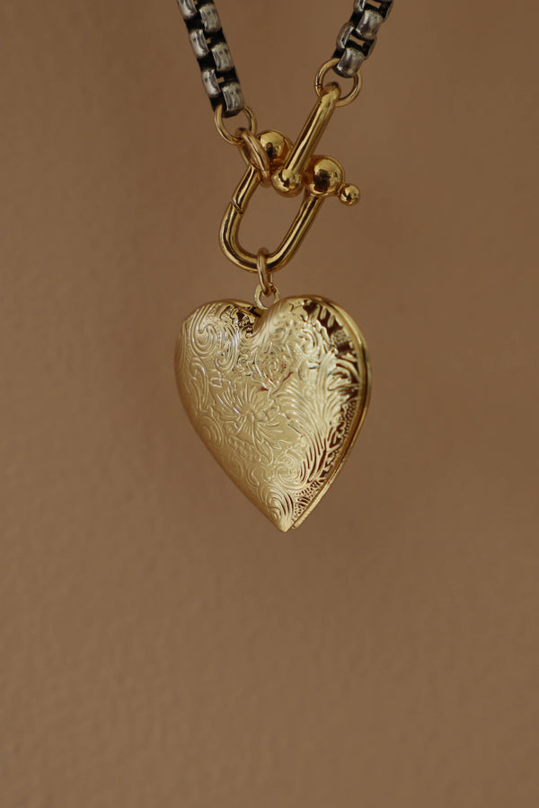 EMBOSSED HEART LOCKET: Yellow Gold