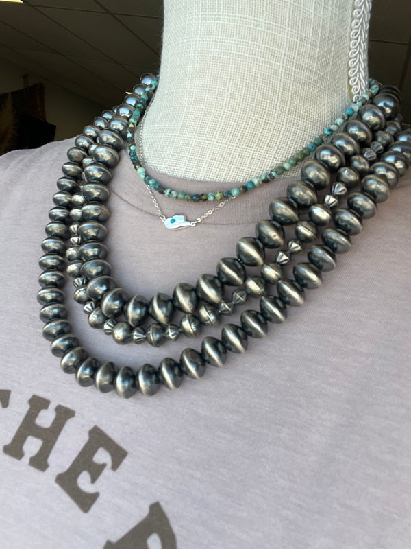 Cowboy hat necklace: Gold