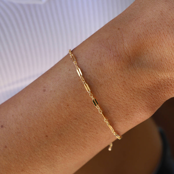 GOLD FILLED DAPPER CHAIN BRACELET: Gold