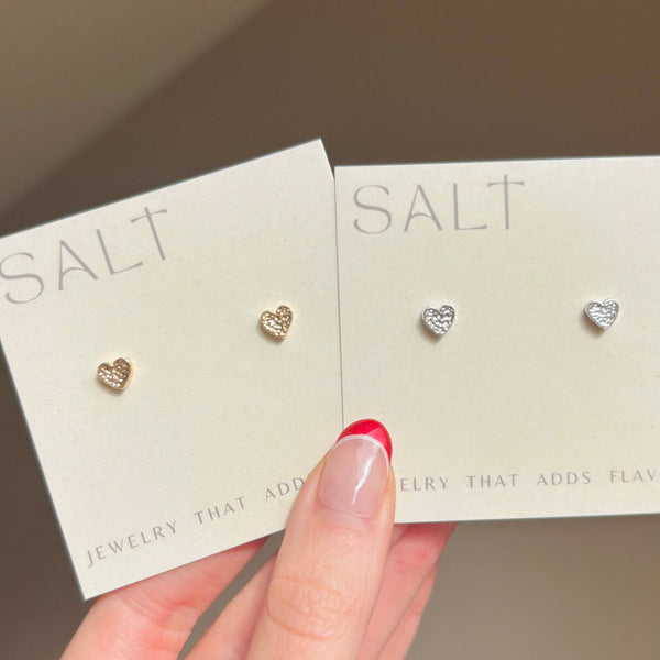 HAMMERED HEART STUDS | 18k gold | dainty heart earrings