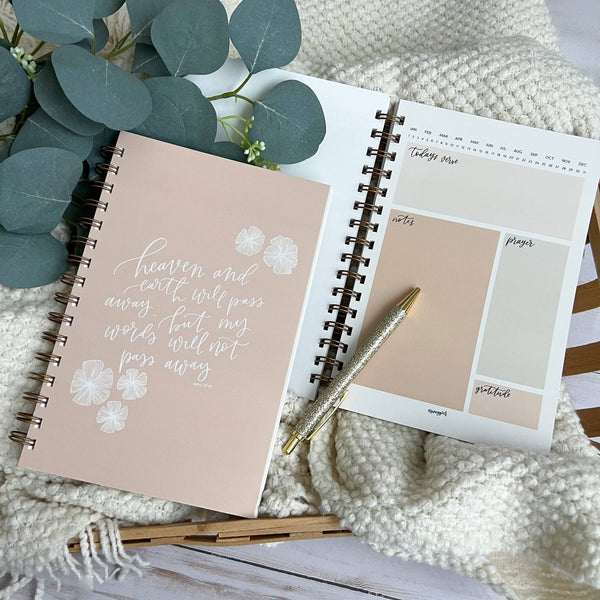 Bible study notebook | Bible journal | Christian notebook: Blue